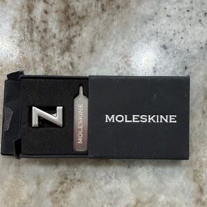 Moleskine Z pin- charm tag nwt